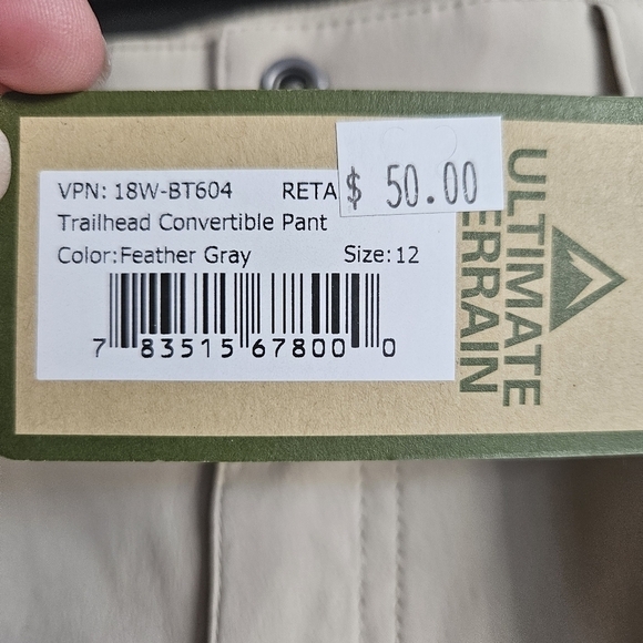 Ultimate Terrain Womens Size 12 Flat Front Hiking Convertible Zip Off Pants. NWT - Picture 14 of 14
